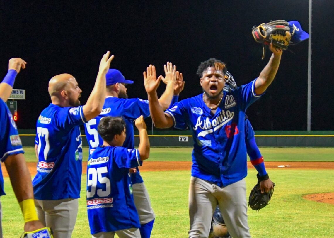 Daniel Barbuena ganó en relevo por Aibonito. (Foto suministrada: Carmen "Tita" Pérez)