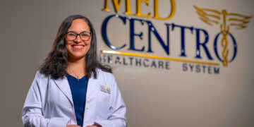 La doctora Helen Oquendo del Toro es la única ginecóloga pediátrica en Puerto Rico. (suministrada)