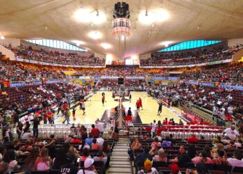 Durante 21 años, el tabloncillo del Auditorio Juan "Pachín" Vicens fue campo de batalla durante incontables  momentos inolvidables en la historia de los Leones de Ponce. (foto archivo)