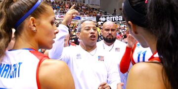 Juan Carlos Núñez estará de vuelta como dirigente, posición que ocupó hasta el 2016, tras darle a Puerto Rico la primera clasificación olímpica en el voleibol femenino de sala. (Foto: Federación Puertorriqueña de Voleibol)
