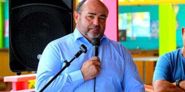 Ex alcalde de Aguada, Manuel “Gabina” Santiago Mendoza. (Foto archivo)