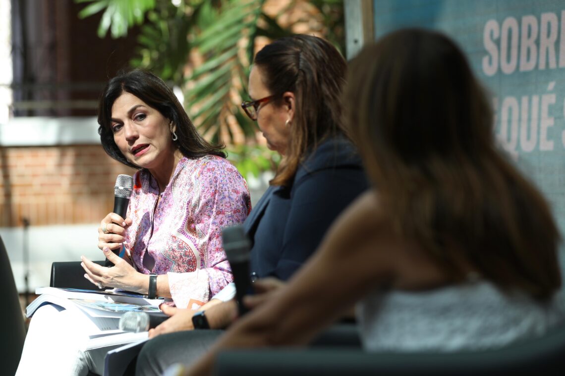 La meteoróloga Ada Monzón y la geóloga Maritza Barreto forman parte del Comité de Expertos y Asesores sobre Cambio Climático. (Foto: Brandon Cruz González / Centro de Periodismo Investigativo)