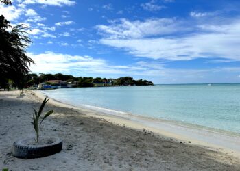 Playa Santa en Guánica. (Foto archivo)