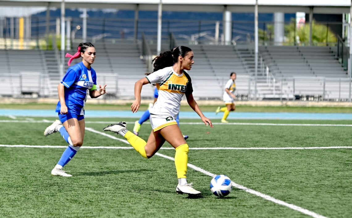 Las Tigresas de la UIPR pasaron a la final en el fútbol femenino LAI. (Foto: Luis F. Minguela / LAI)