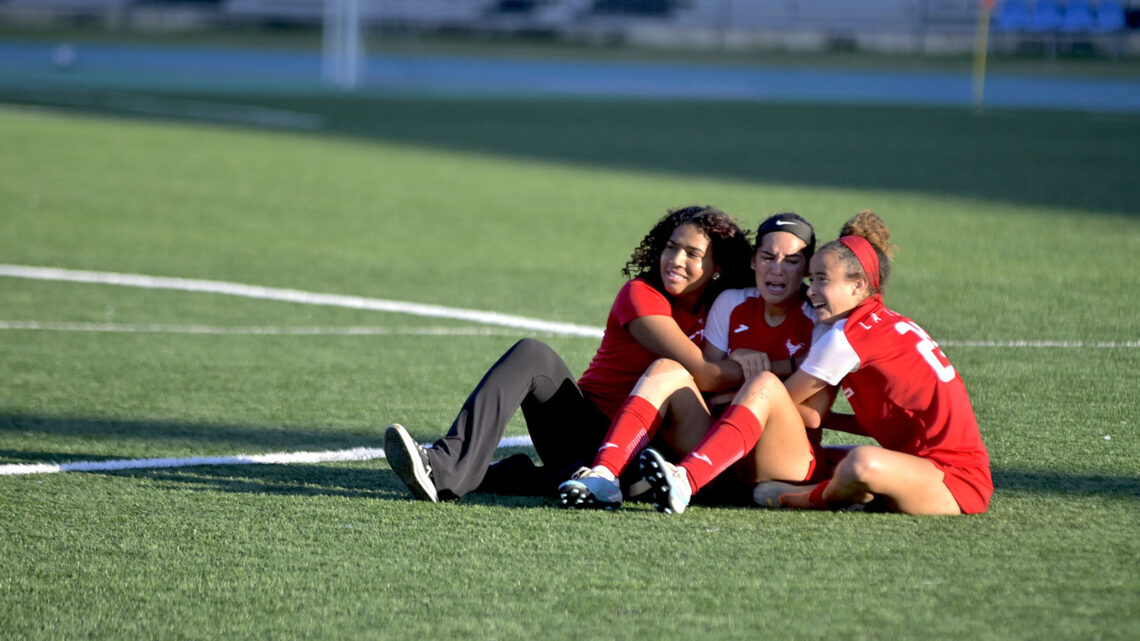 Las Jerezanas eliminaron a las campeonas Juanas. (Foto: Luis F. Minguela / LAI)