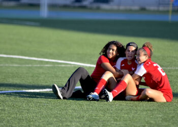 Las Jerezanas eliminaron a las campeonas Juanas. (Foto: Luis F. Minguela / LAI)