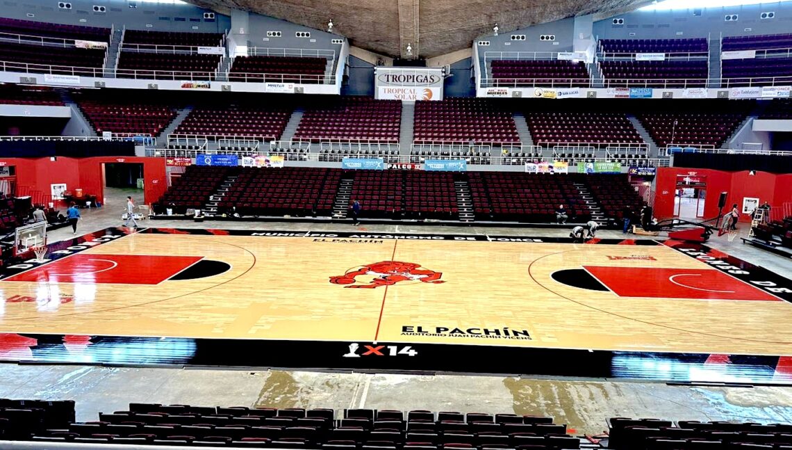 Nuevo tabloncillo del Auditorio Juan "Pachín" Vicéns en Ponce. (Foto: Ciudad de Ponce / Facebook)