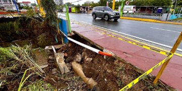Informes preliminares de daños ya rebasan los $10 millones y no cubren los pérdidas causadas a dueños de casi 80 autos atrapados por la crecida del río Barranchín. (Foto: Omar Alfonso)