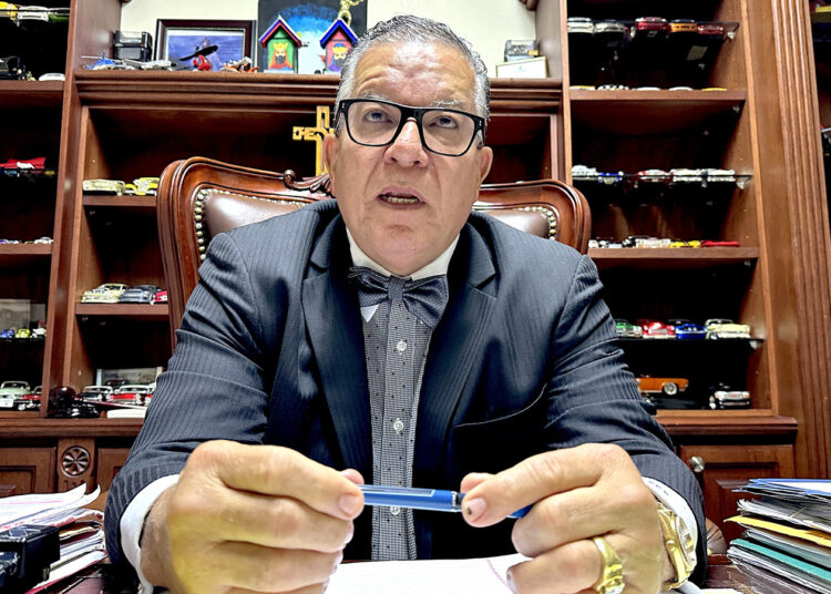 Pablo Colón Santiago es un veterano abogado penalista de Ponce. (Foto: Michelle Estrada Torres)