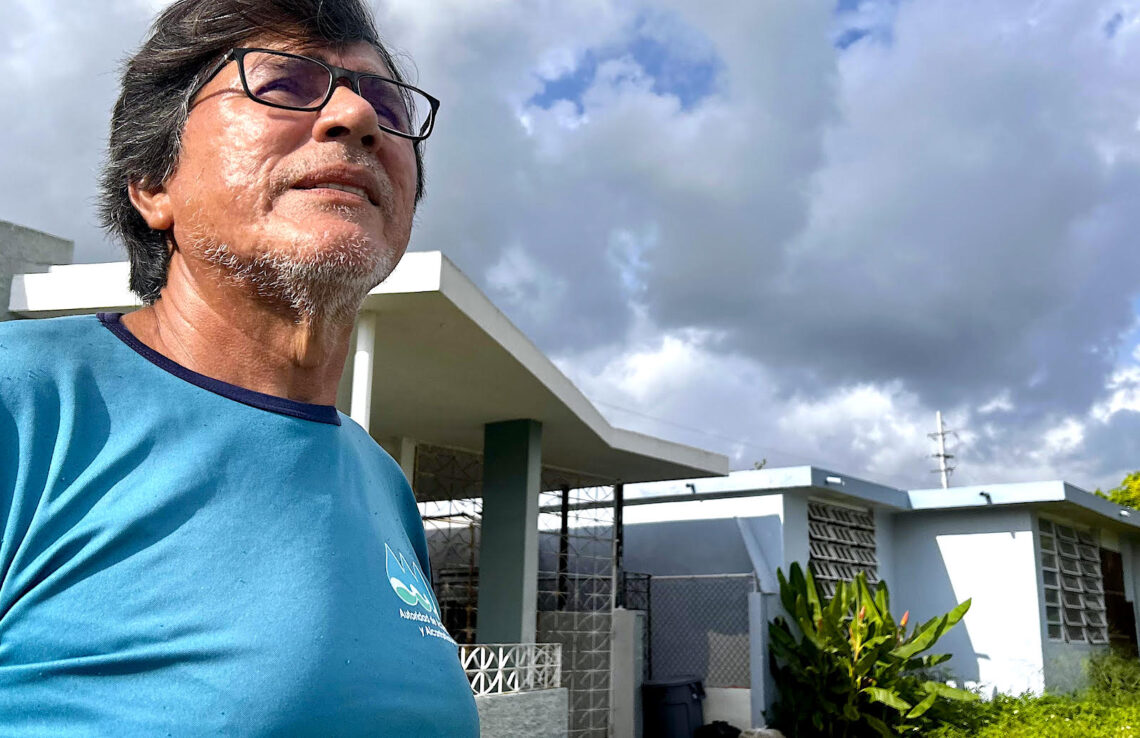 José “Lito” Velázquez Padilla, exhortó al alcalde a ponderar otra asamblea con el centenar de habitantes que queda en la comunidad para escuchar alternativas que podrían poner fin a años de angustia e incertidumbre. (Foto: Omar Alfonso)