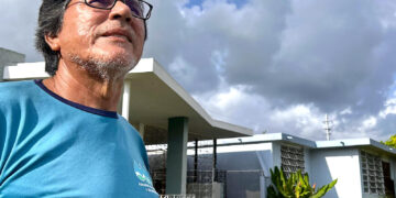 José “Lito” Velázquez Padilla, exhortó al alcalde a ponderar otra asamblea con el centenar de habitantes que queda en la comunidad para escuchar alternativas que podrían poner fin a años de angustia e incertidumbre. (Foto: Omar Alfonso)