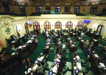 Miles de clientes en Coamo, Santa Isabel y Aibonito han estado sin servicio de energía eléctrica durante la pasada semana y media. (suministrada)