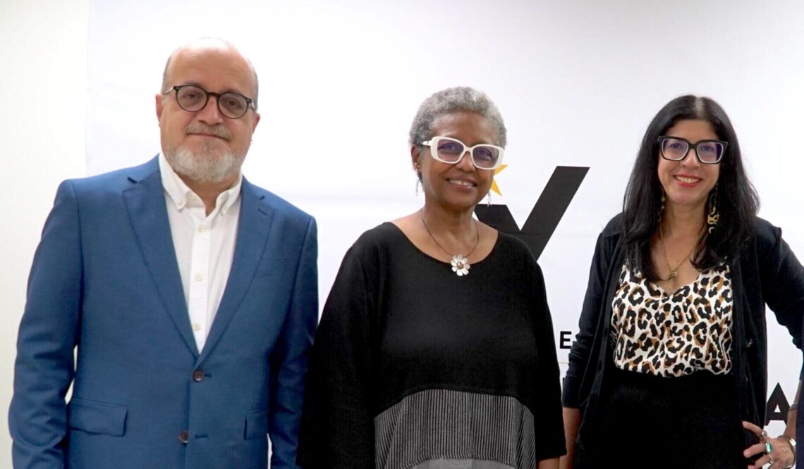 Rafael Bernabe Riefkohl, Ana Irma Rivera Lassén y Mariana Nogales Molinelli. (Foto: CyberNews)