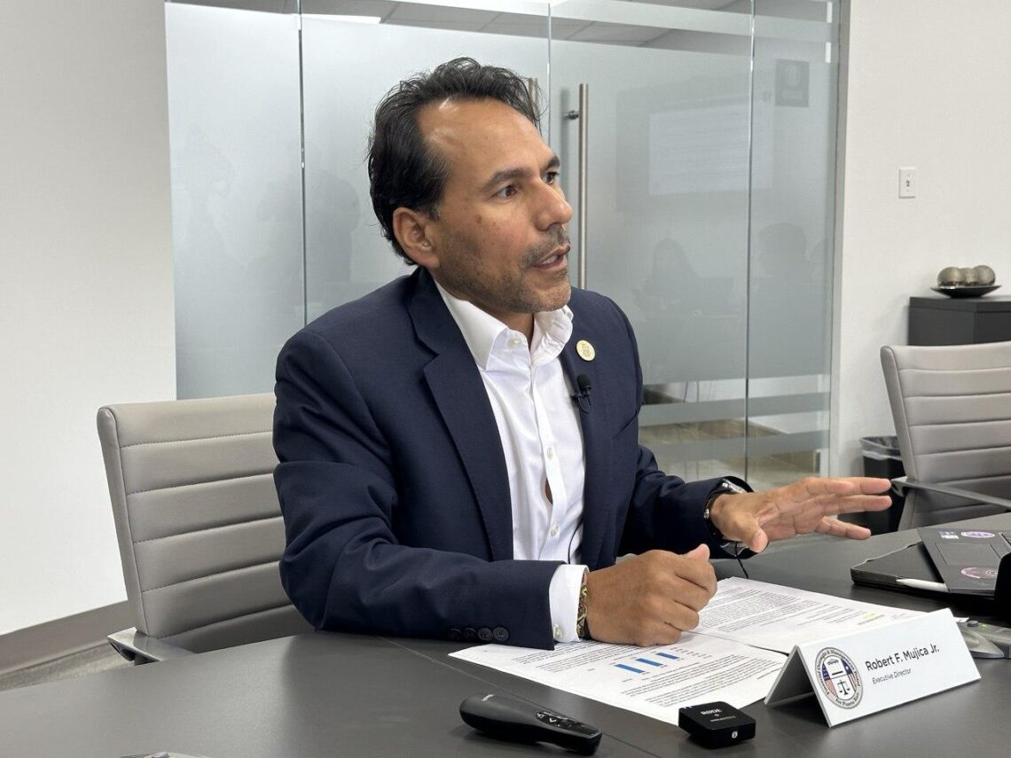 Director ejecutivo de la Junta de Control Fiscal, Robert Mujica. (Foto suministrada)