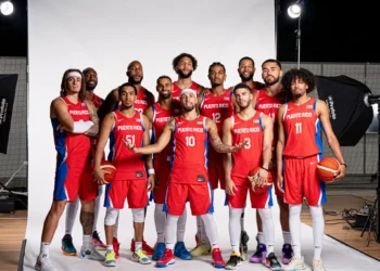 “Este es un grupo que una de las características principales es la fortaleza mental que tienen, la confianza, el deseo y creo que eso nos empuja a todos. Saber que ellos no se sienten pequeños ante un gran rival. (Foto: FIBA)