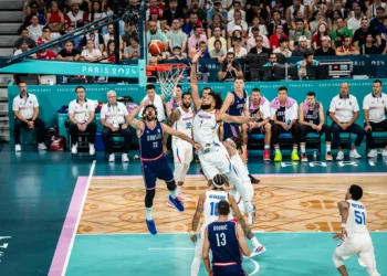 Puerto Rico versus Serbia en París 2024. (Foto: FIBA)