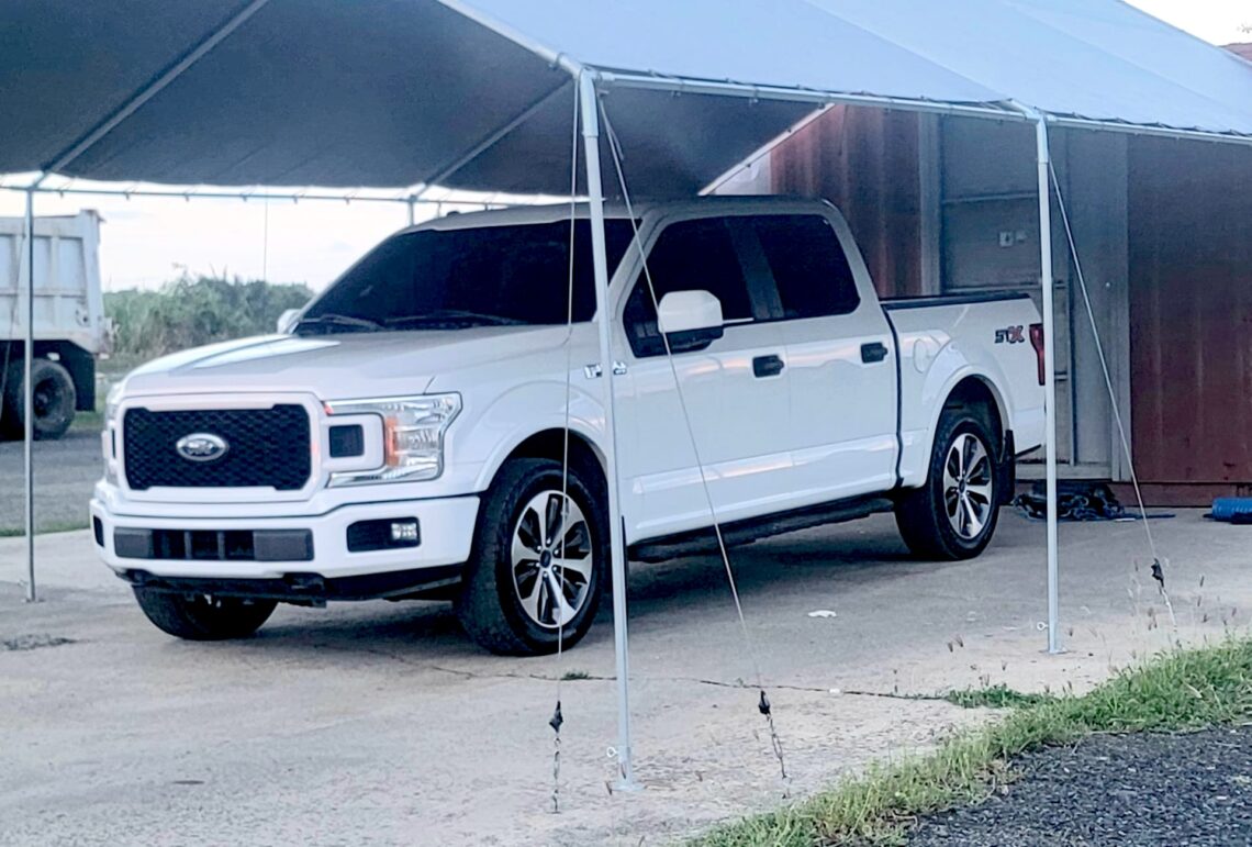 Guagua presuntamente relacionada al sospechoso de disparar contra un contratista de LUMA Energy en Luquillo. (Foto suministrada)