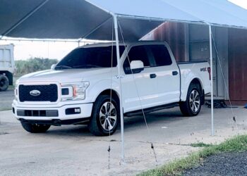 Guagua presuntamente relacionada al sospechoso de disparar contra un contratista de LUMA Energy en Luquillo. (Foto suministrada)