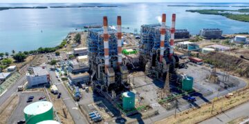 Central Termoeléctrica Aguirre en Salinas. (Foto: Genera PR)