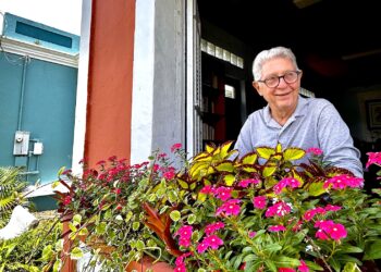 Alexis Massol confiesa cómo ha sido el proceso de adaptación a una vida sin su compañera de seis décadas y cómo en el mismo descubrió que su padre biológico no es puertorriqueño, sino venezolano. (Foto: Omar Alfonso)