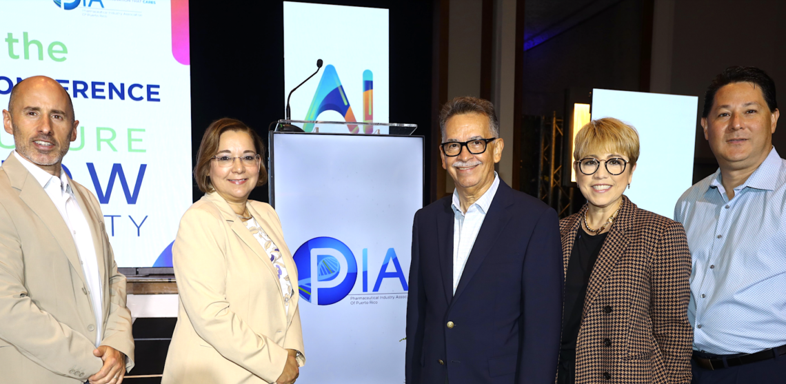 La conferencia reunió a expertos y líderes de la industria para explorar cómo la IA está optimizando la fabricación y regulación de productos farmacéuticos. (suministrada)