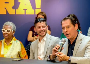 Juan Dalmau Ramírez, candidato a gobernador; Manuel Natal Albelo, candidato a alcalde de San Juan; y Ana Irma Rivera Lassén, candidata a comisionada residente de Puerto Rico en Washington D.C. por la Alianza de País. (Foto: Patria Nueva / Facebook)