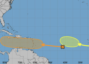 Ondas tropicales en el Atlántico camino al Caribe. (Imagen: CNH)