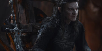 Sam Hazeldine como "Adar" en The Lord of the Rings: The Rings of Power Season 2.