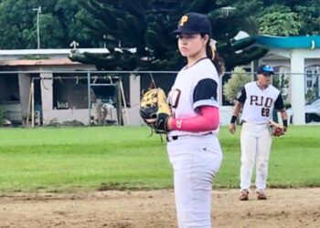 Fabiana Ortiz, lanzadora de las Poetas de Juana Díaz. (Foto: Liga de Béisbol Femenino de Puerto Rico/Facebook)