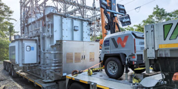 El transformador que estaba en desuso en Maunabo fue llevado a la subestación Useras de Santa Isabel. (Foto suministrada)