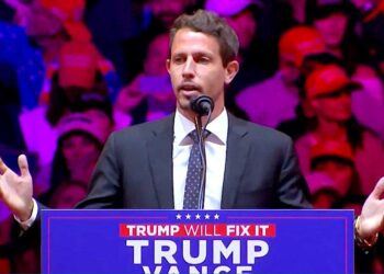 Tony Hinchcliffe (Captura: CyberNews)