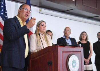Senadores Keren Riquelme y Juan Oscar Morales. (Foto suministrada)
