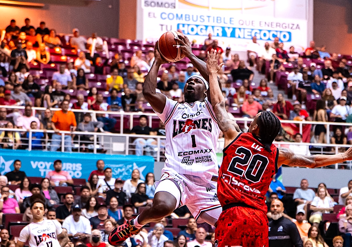 Leones regresan a la ruta ganadora dominando a los Piratas