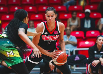 Tayra Meléndez y las Gigantes de Carolina se medirán en cuartos de final a las Pollitas de Isabela. (Foto: BSNF)