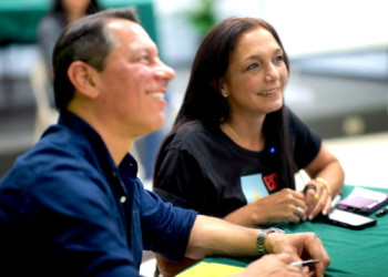 Juan Dalmau Ramírez y su esposa Griselle Morales. (Foto suministrada)
