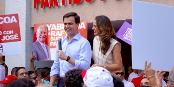 “Se acabó el evento”, proclamó el virtual ganador durante la conferencia de prensa.