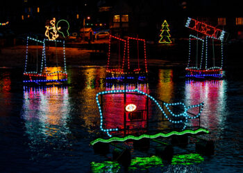 El luminoso festejo navideño tendrá lugar este sábado, 21 de diciembre, a lo largo de su litoral costero. (Foto: iStock)
