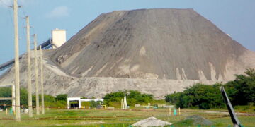 La información trasciende de documentos recopilados por La Perla del Sur y el anejo de una declaración escrita entregada la pasada semana al presidente de la Comisión de Gobierno de la Cámara de Representantes, Víctor Parés Otero. (Foto archivo)