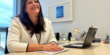 Noris Torres Santiago anunció que el Foro de Inversión del Sur de Puerto Rico pondrá en contacto directo a inversores con start ups locales y regionales. (Foto: Omar Alfonso)