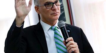 El 15 de marzo de 2022, Jesús Bolinaga burló a la comisión que entonces presidía el exrepresentante Luis Raúl Torres, al insistir bajo juramento que AES no negociaba un rescate financiero con la Autoridad de Energía Eléctrica, ni con el gobierno. (Foto archivo)