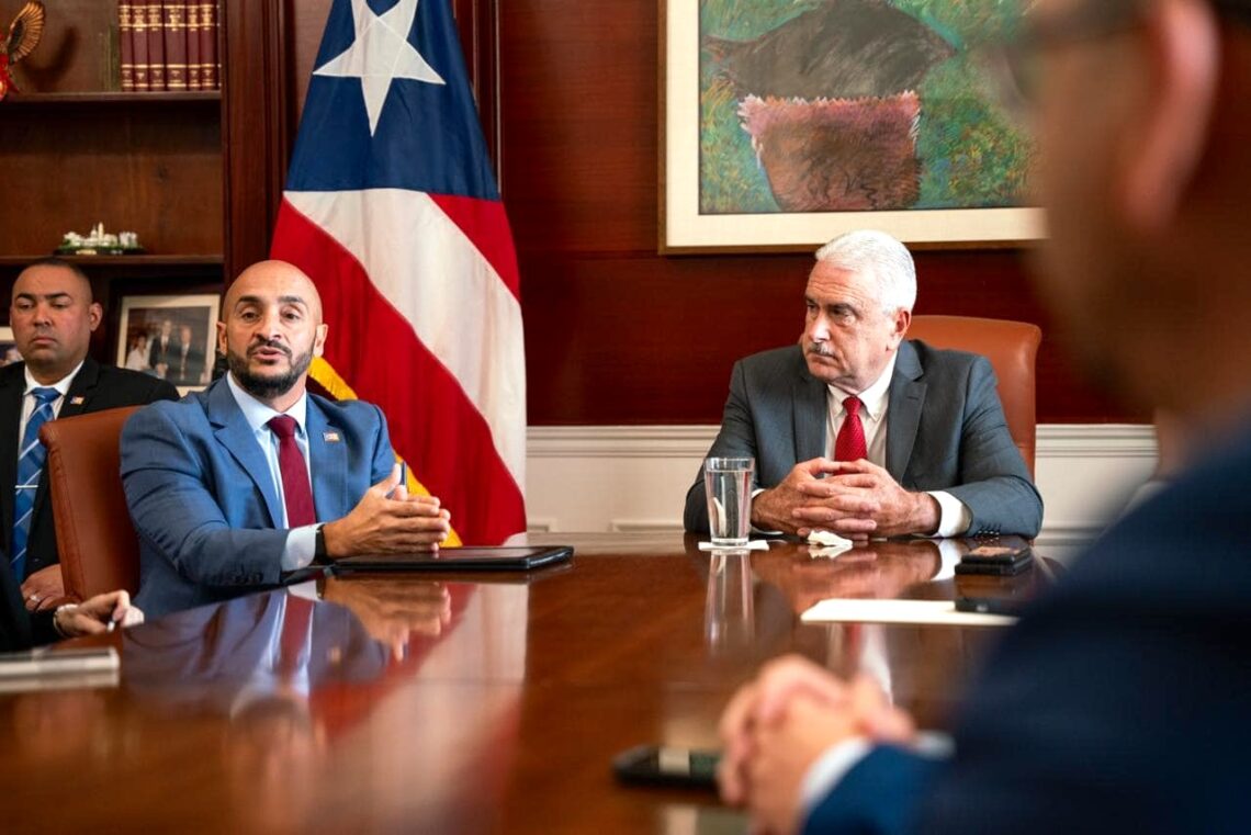 Joseph González y Thomas Rivera Schatz. (Foto: Thomas Rivera Schatz / Facebook)