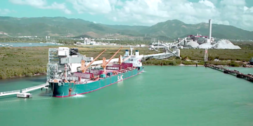 La medida concede a esta empresa privada tratamiento privilegiado en las solicitudes de permisos, a pesar de que posee historial de violaciones contractuales y ambientales. (Foto archivo)