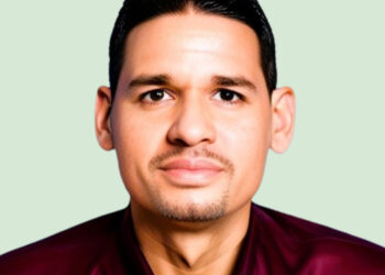 Legislador municipal del PIP, Elvin J. Estrada García. (Foto suministrada)