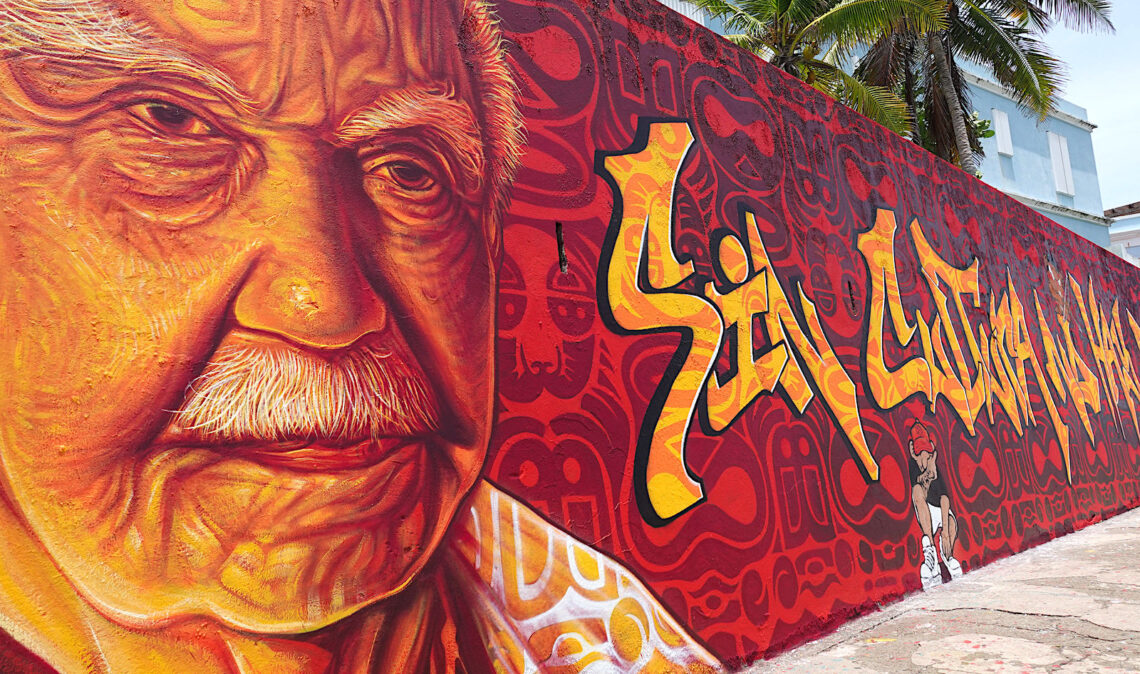 La obra creada por el muralista Rafael “Rafique” Vega y el grafitero Sid “Fye” Vélez ubica en el 204 de la calle Norzagaray del Viejo San Juan, a pasos de la sede del ICP. (Foto suministrada)