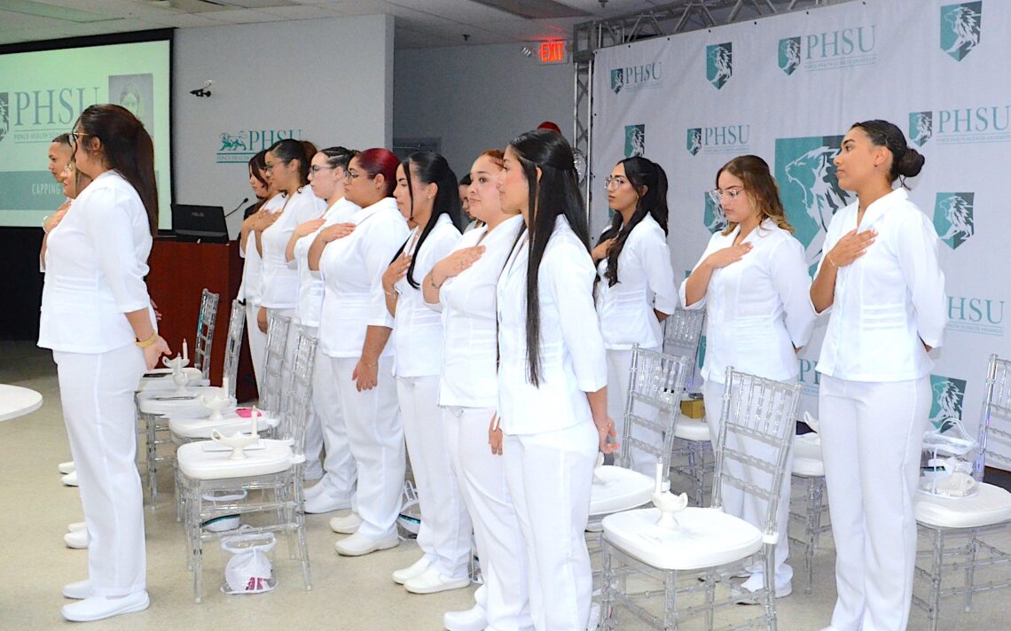 El programa, ofrecido completamente en español y en modalidad presencial, cuenta con la acreditación de la Commission on Collegiate Nursing Education (CCNE): prestigiosa distinción que confirma el compromiso de PHSU con la educación de excelencia y con estándares nacionales para la formación profesional en esta disciplina. (Foto suministrada)