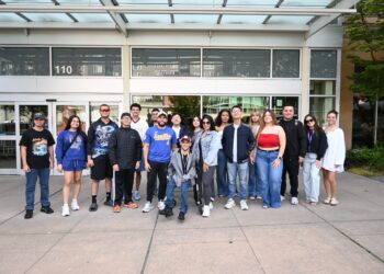 Estudiantes yaucanos viajan a Alaska como premio por sus buenas notas. (Foto suministrada)