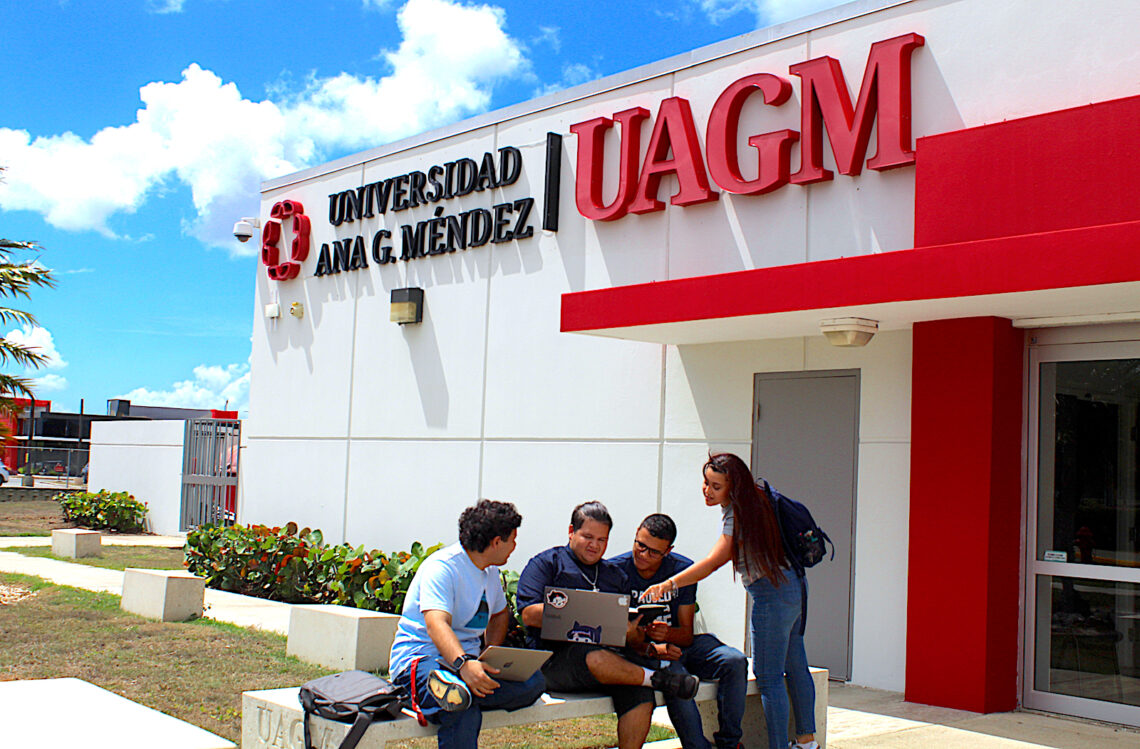 Con una oferta académica envidiable adaptada al mercado laboral actual, el centro universitario ha propiciado que cada uno de ellos capitalice sus destrezas y domine las herramientas indispensables para el éxito laboral, para con ellas construir las bases de su independencia económica y personal. (Foto suministrada)