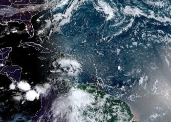Los modelos están cambiando de tono y pronosticando la posibilidad de que al Caribe se aproxime otra tormenta, a medida que se acerca el pico estadístico de la temporada de huracanes. (Imagen: NOAA)
