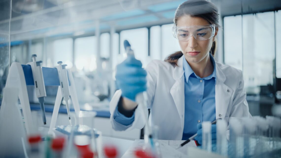 La Asociación de Laboratorios Clínicos exige intervención de emergencia ante notificación de Triple-S Advantage de reducir hasta 25 por ciento sus reembolsos. (Foto: iStock)