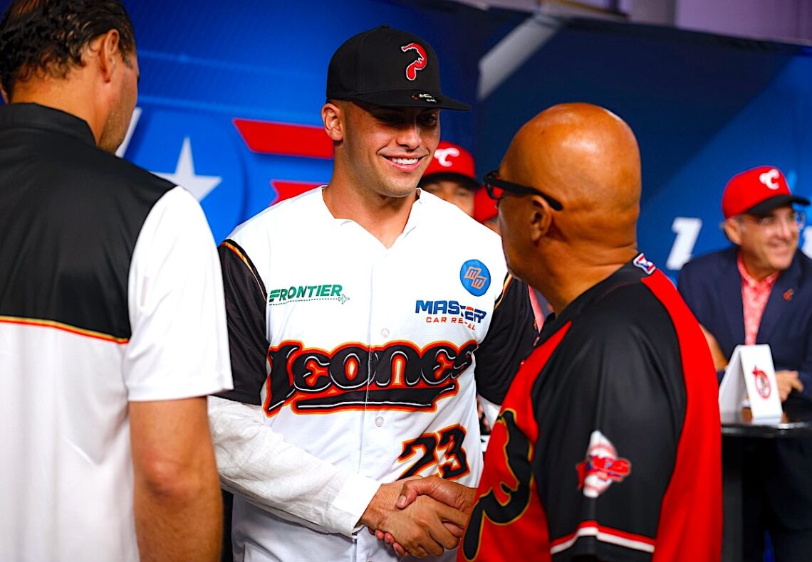 Chris Arroyo fue la selección de primera ronda de los Leones de Ponce, en el Sorteo de Novatos 2025. (Foto: Leones de Ponce LBPRC)